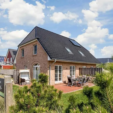 Holiday home Haushaelfte 44b Droemhus Id 466 *